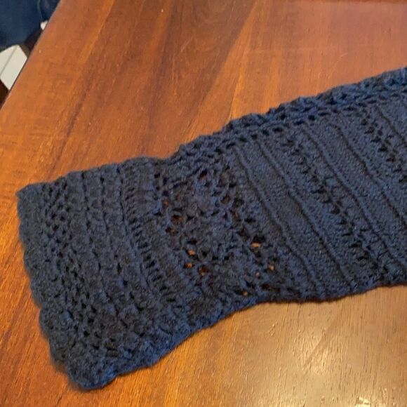 E C I New York Woman’s Black Sweater - Picture 4 of 4